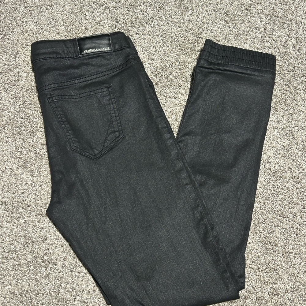 Kendall & Kylie Women's Black The Jogger Size M Jeggings